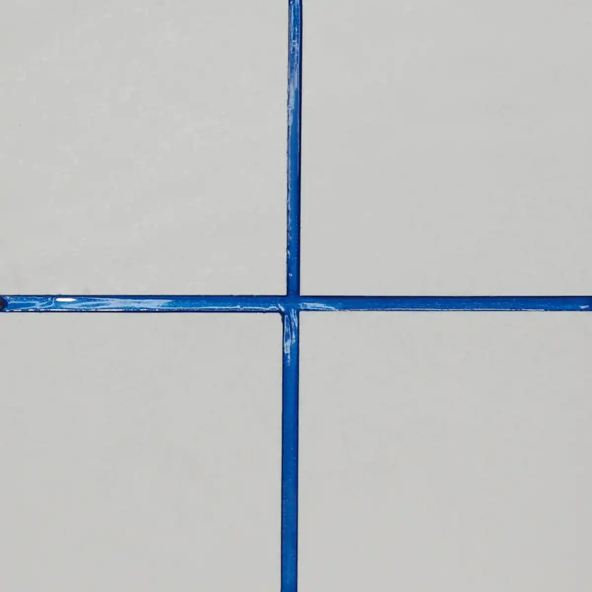 Joint de carrelage en cartouche bleu brillant "Saphire Blue"